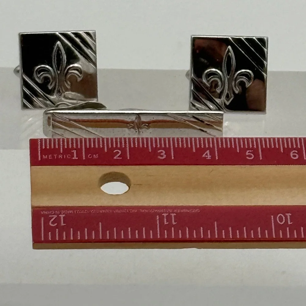 Vintage Fleur De Lis Cufflinks and Tie Clip Set Silver Tone Formal Mens Jewelry